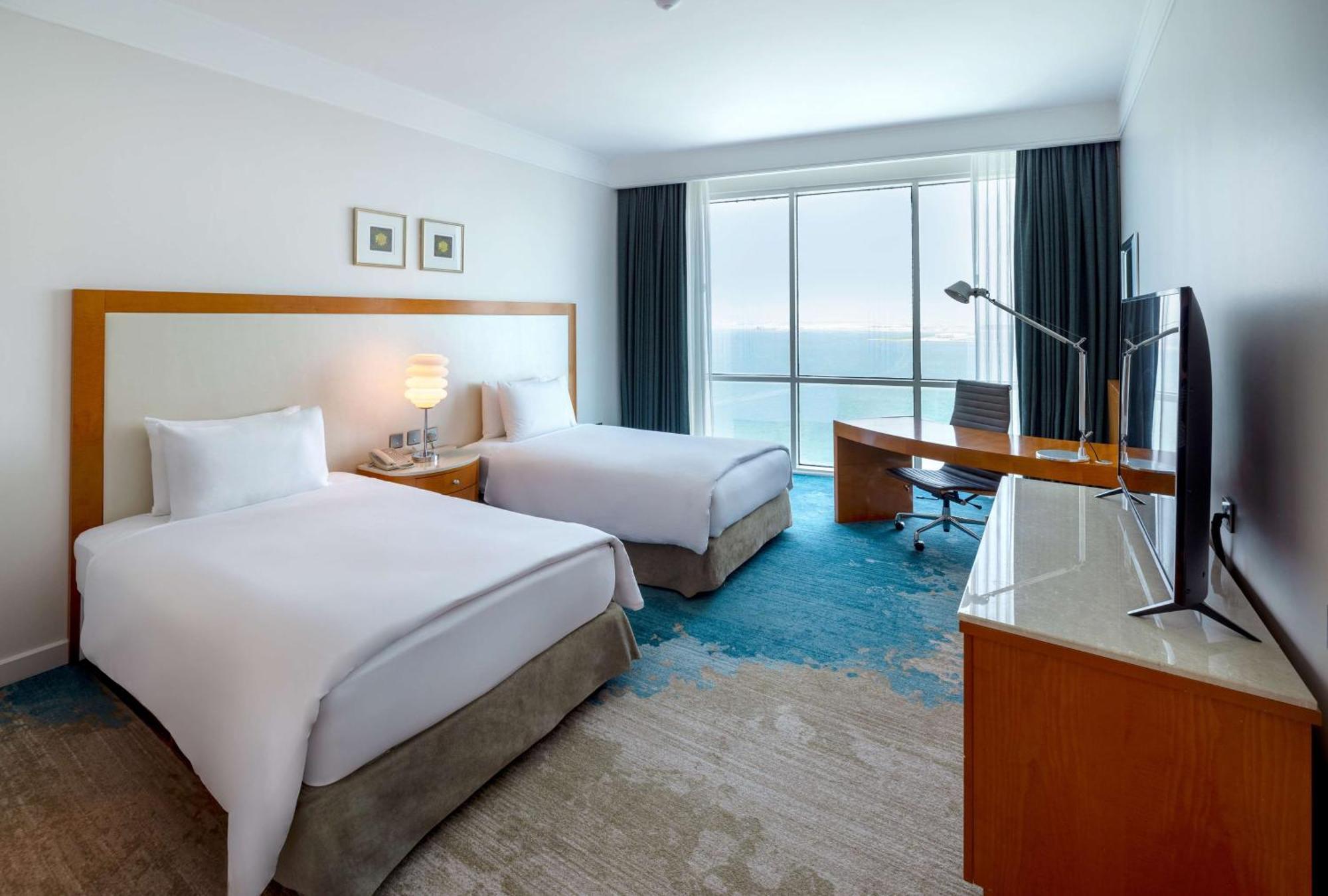 Отель Hilton Доха Экстерьер фото Deluxe room